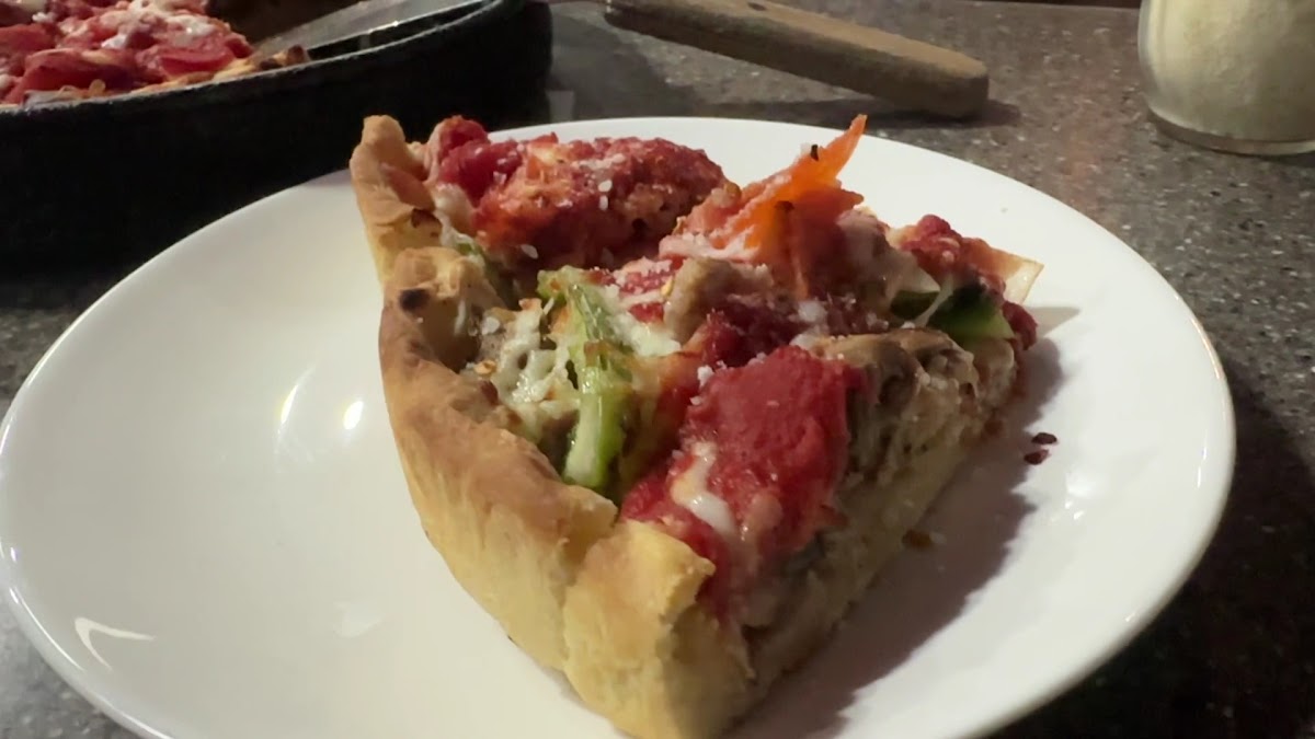 Uno Pizzeria & Grill Photo 2